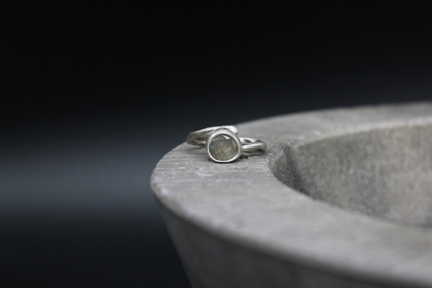 One of a kind labradorite ring