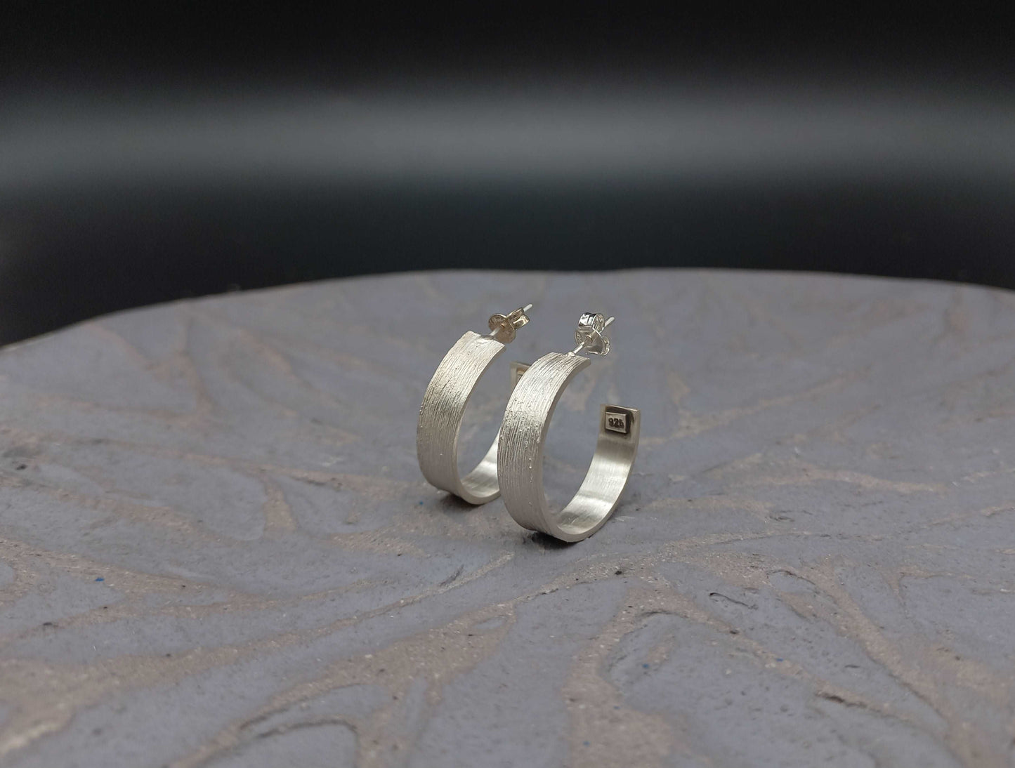 Lines hoops