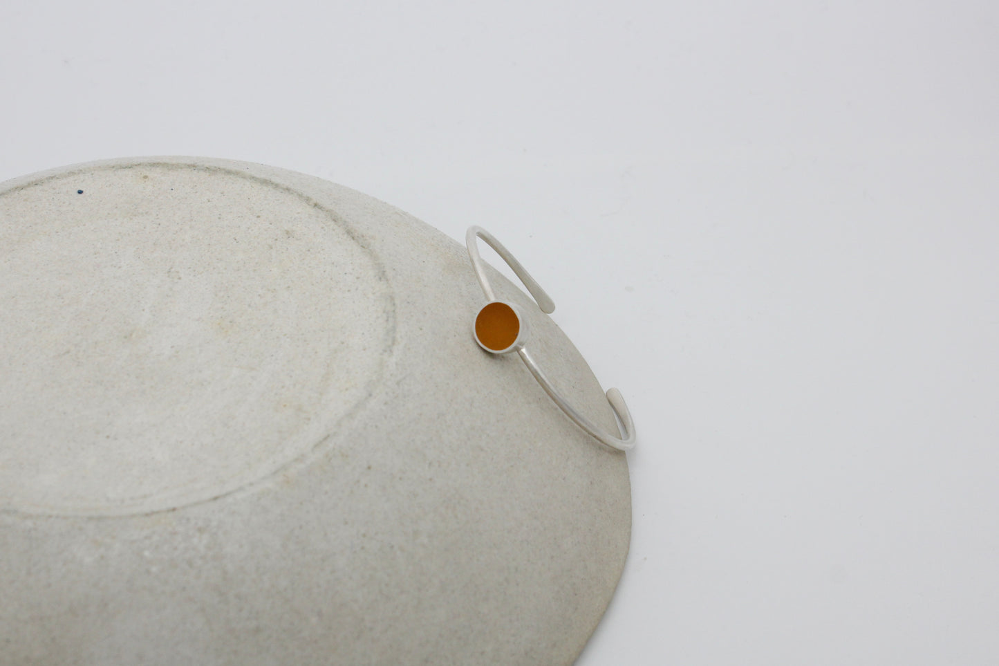 Yellow ochre round shape bracelet