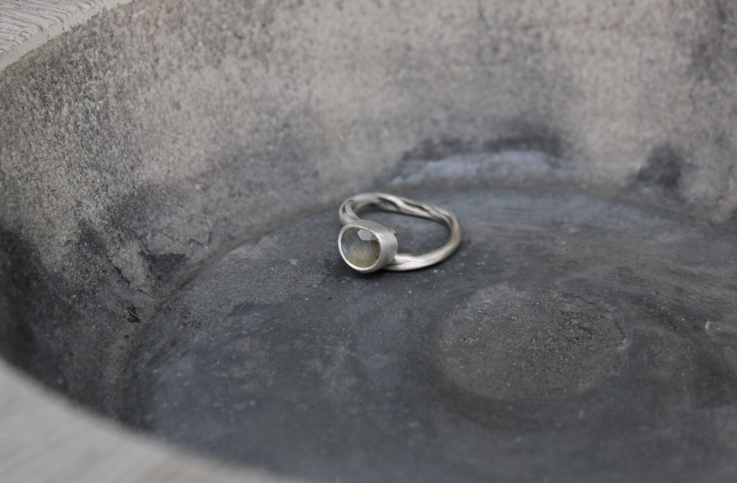 One of a kind labradorite ring