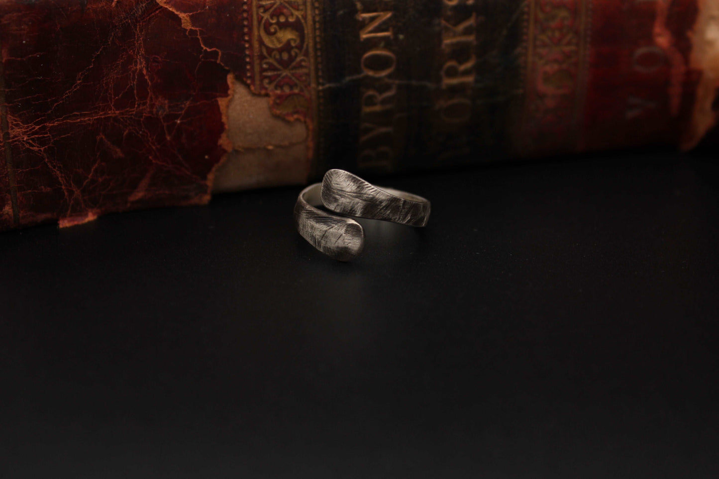 Adjustable silver ring