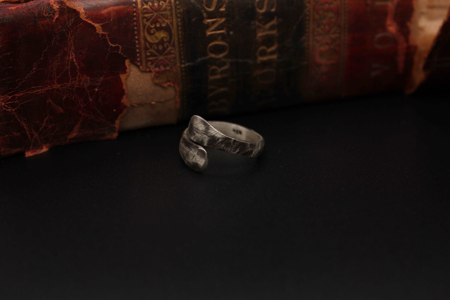 Adjustable silver ring
