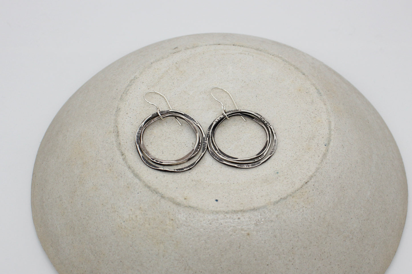 Hammered rings earrings large