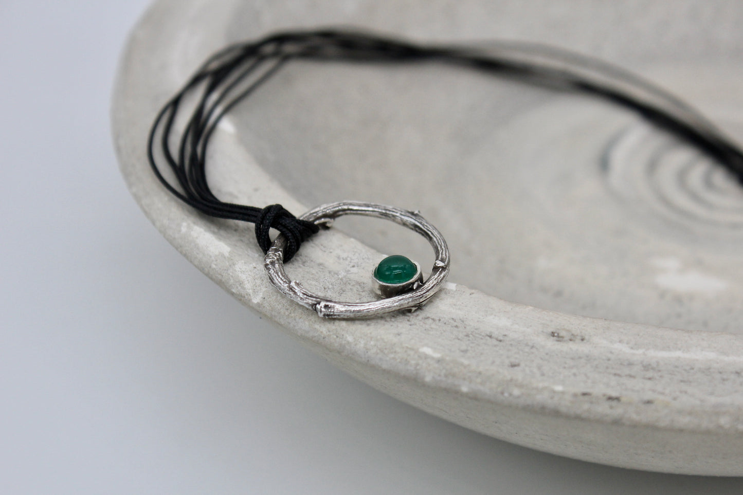 Twig pendant green agate