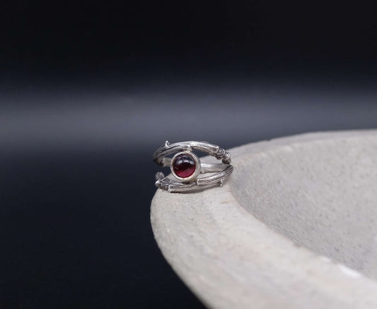 Twig garnet ring