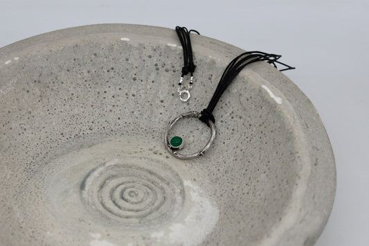 Twig pendant green agate