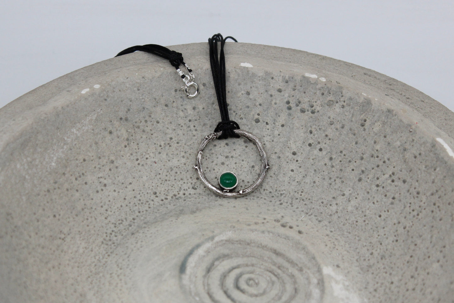 Twig pendant green agate