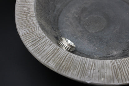 Σφυρήλατο ασημένιο spinner δαχτυλίδι 