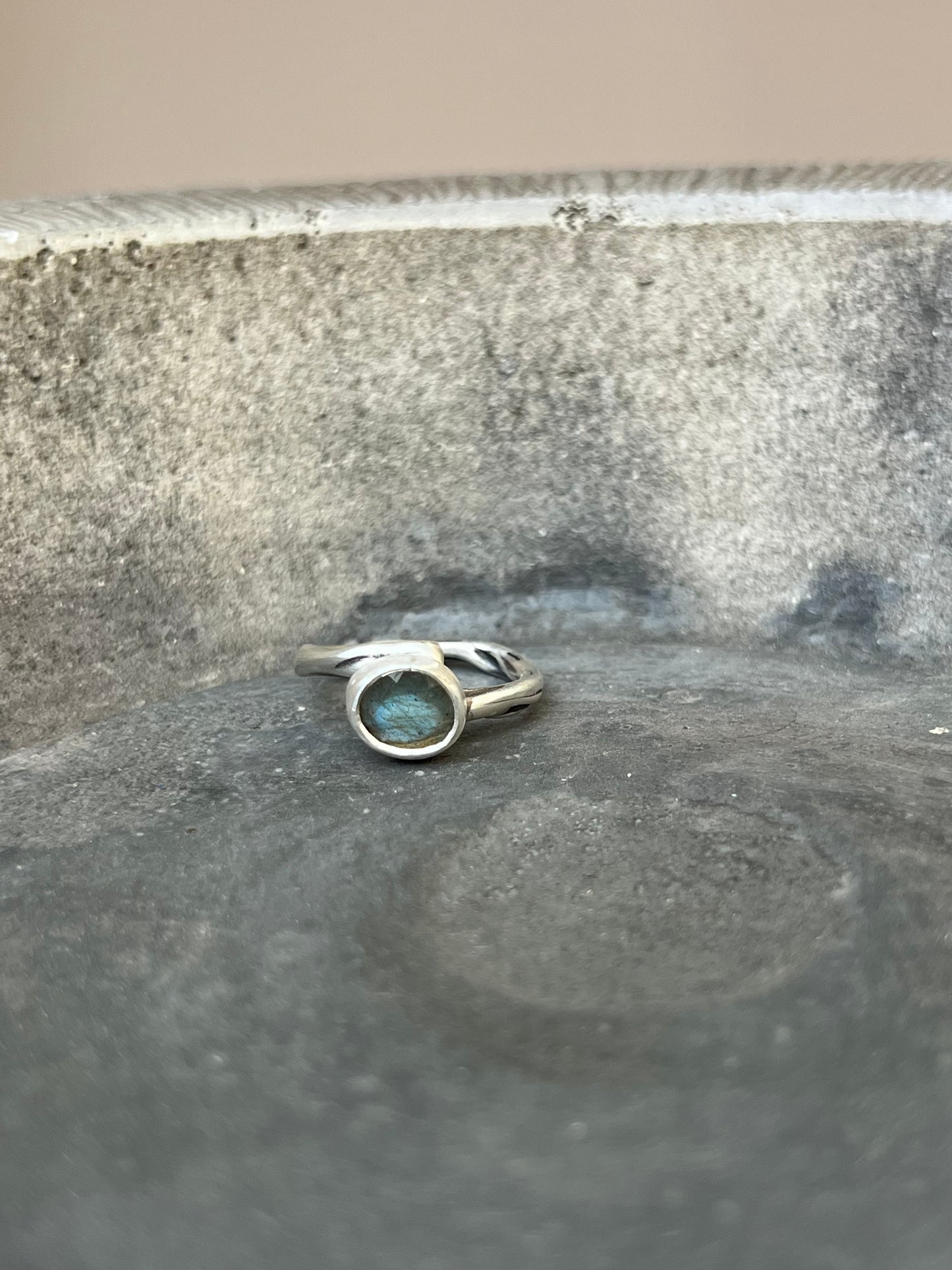 One of a kind labradorite ring