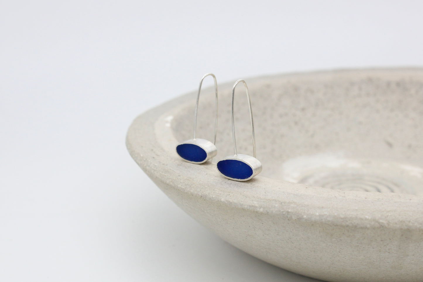 Oval shape blue earrings
