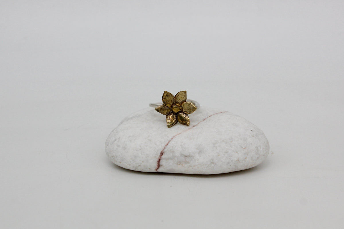 Sterling silver flower ring
