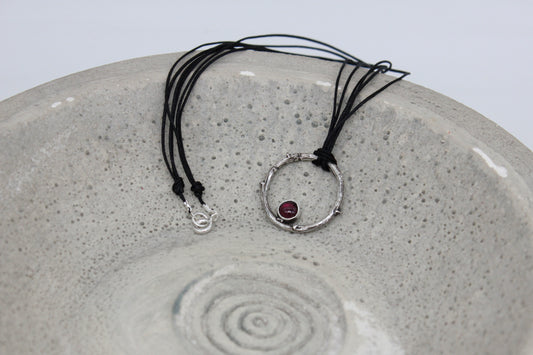 Twig pendant garnet