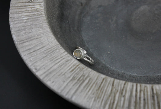 One of a kind labradorite ring