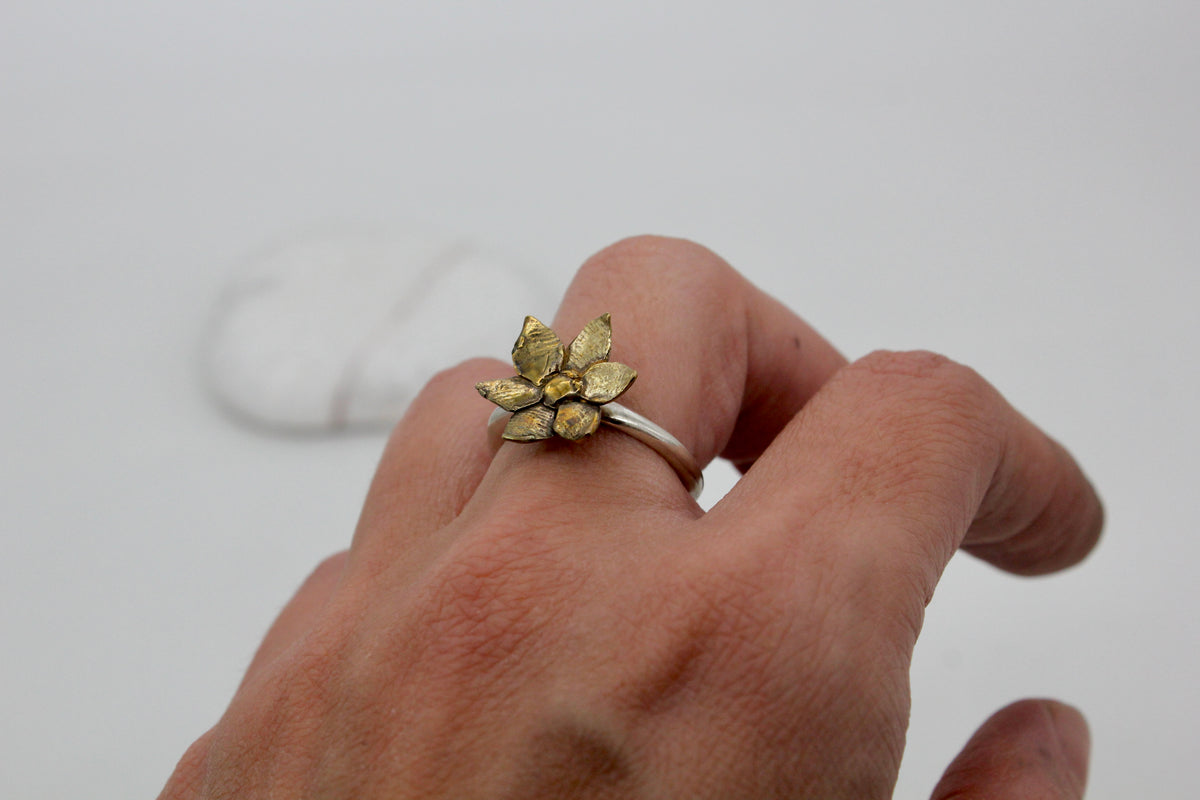 Sterling silver flower ring