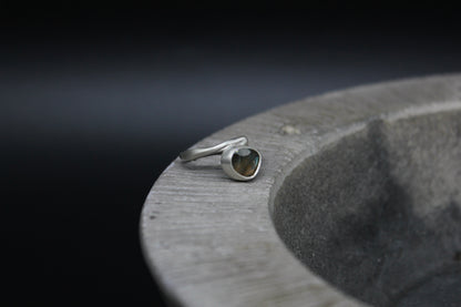 One of a kind labradorite ring