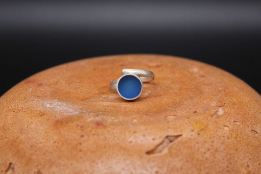 Blue round shape ring