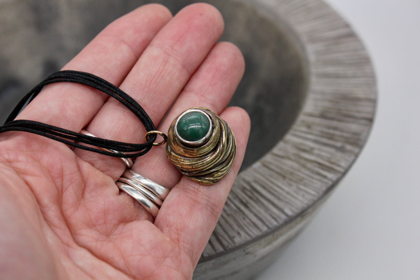 Nest brass pendant